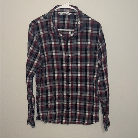 Travis Mathew Red and Black Plaid Casual Shirt - Large. M - Picture 1 of 5